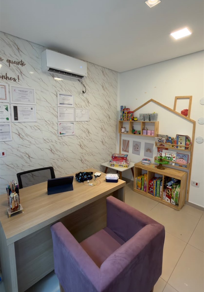 Sala de atendimento do Espaço Alfaneuro em Suzano - SP